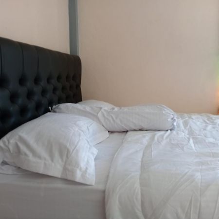 Yusilver Guest House ラブハン・バジョ エクステリア 写真