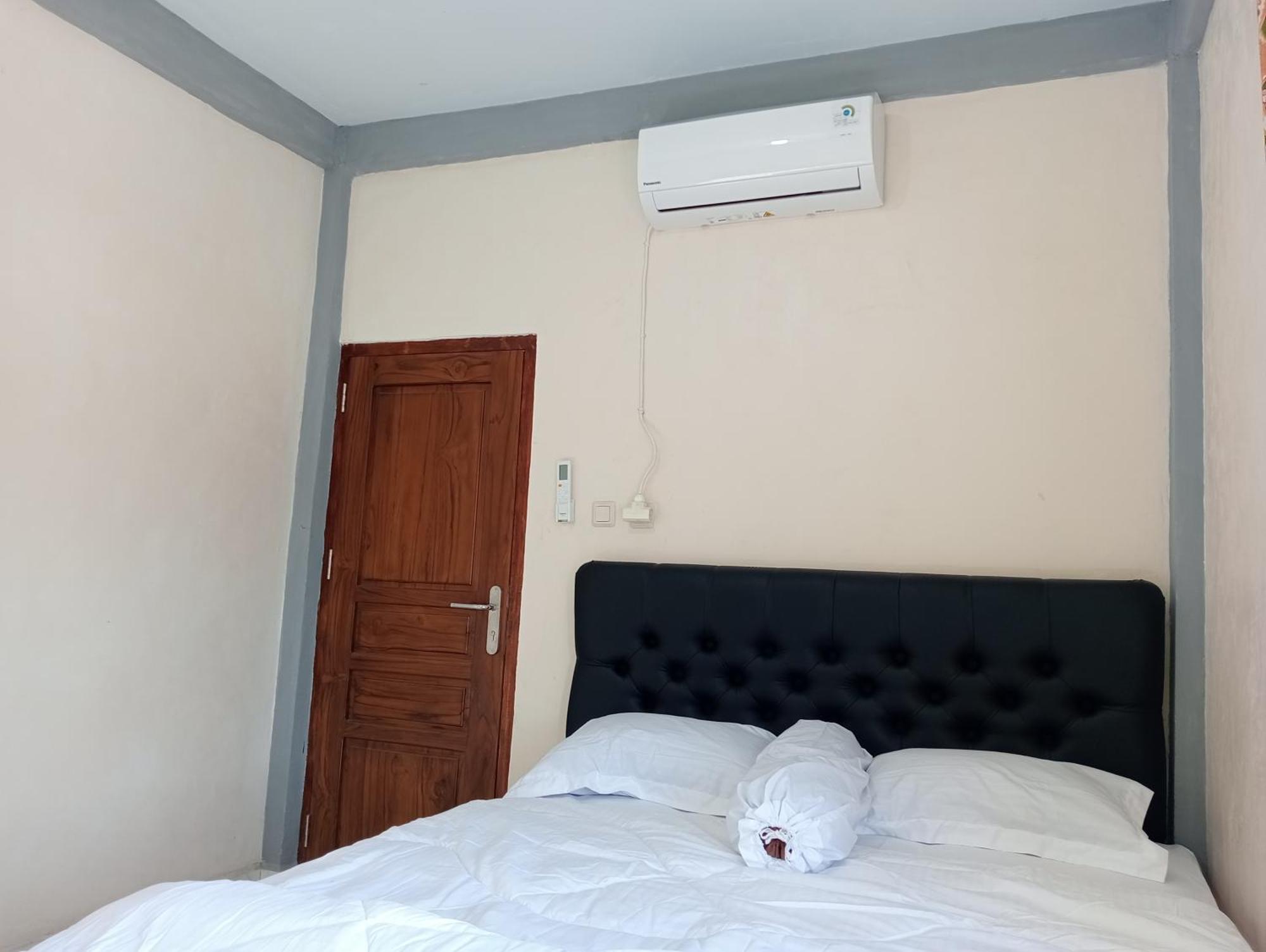 Yusilver Guest House ラブハン・バジョ エクステリア 写真