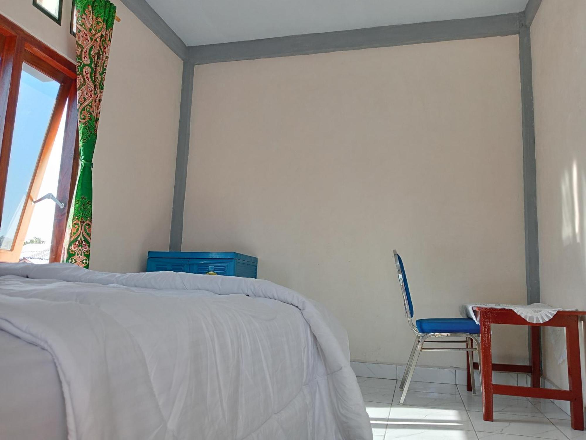 Yusilver Guest House ラブハン・バジョ エクステリア 写真