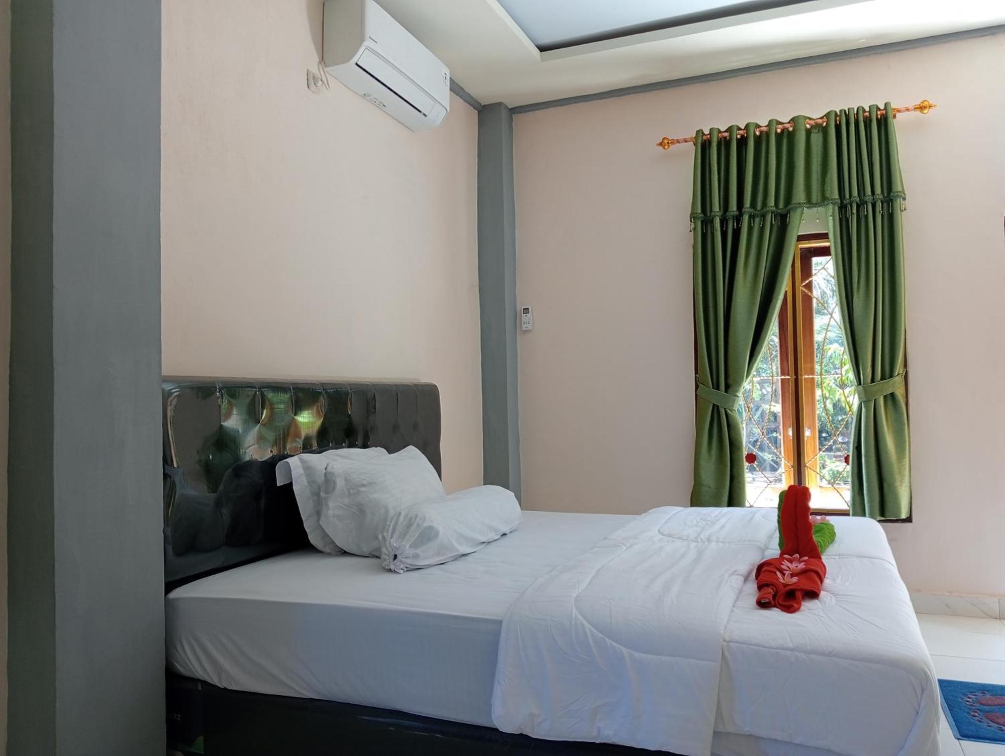 Yusilver Guest House ラブハン・バジョ 部屋 写真